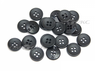51960/23 мм (4 пр) черные пуговицы - купить в Биробиджане. Цена: 1.43 руб.