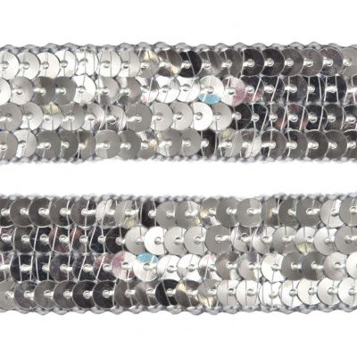 Тесьма с пайетками D8, шир. 20 мм/уп. 25+/-1 м, цвет серебро - купить в Биробиджане. Цена: 778.19 руб.